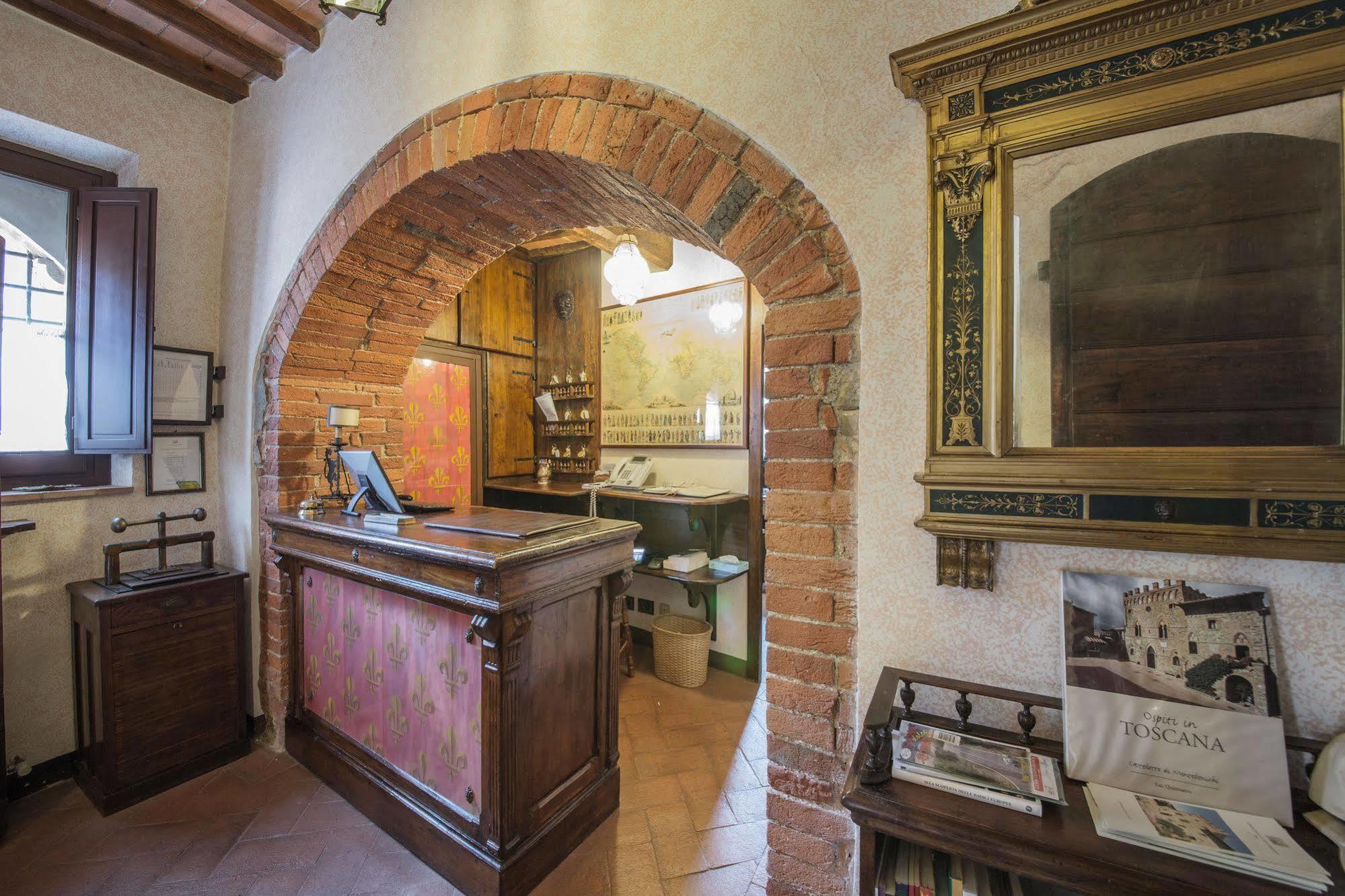 Castelletto Di Montebenichi Aparthotel Monte Benichi Exteriör bild